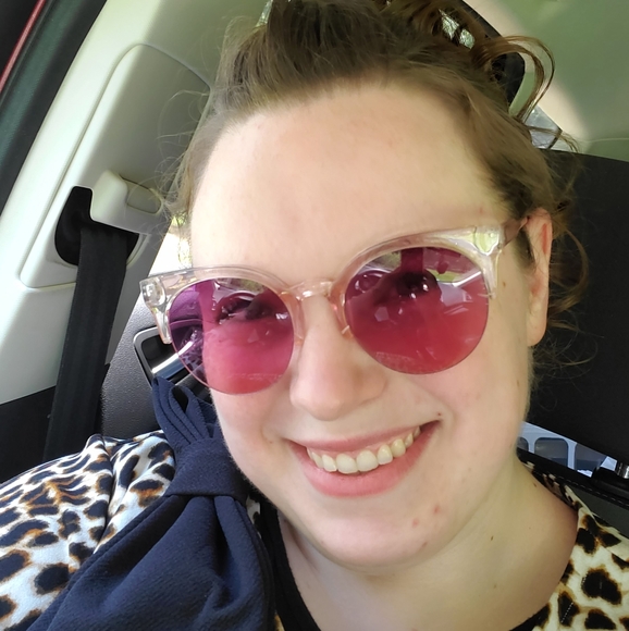 Meet your Posher, Elena - Picture 5 of 14